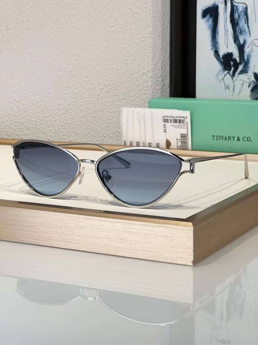 Tiffany & Co. TF3095 61956G Sunglasses Women's Silver/Light Tiffany & Co. TF3095 61956G Sunglasses Women's Silver/Light