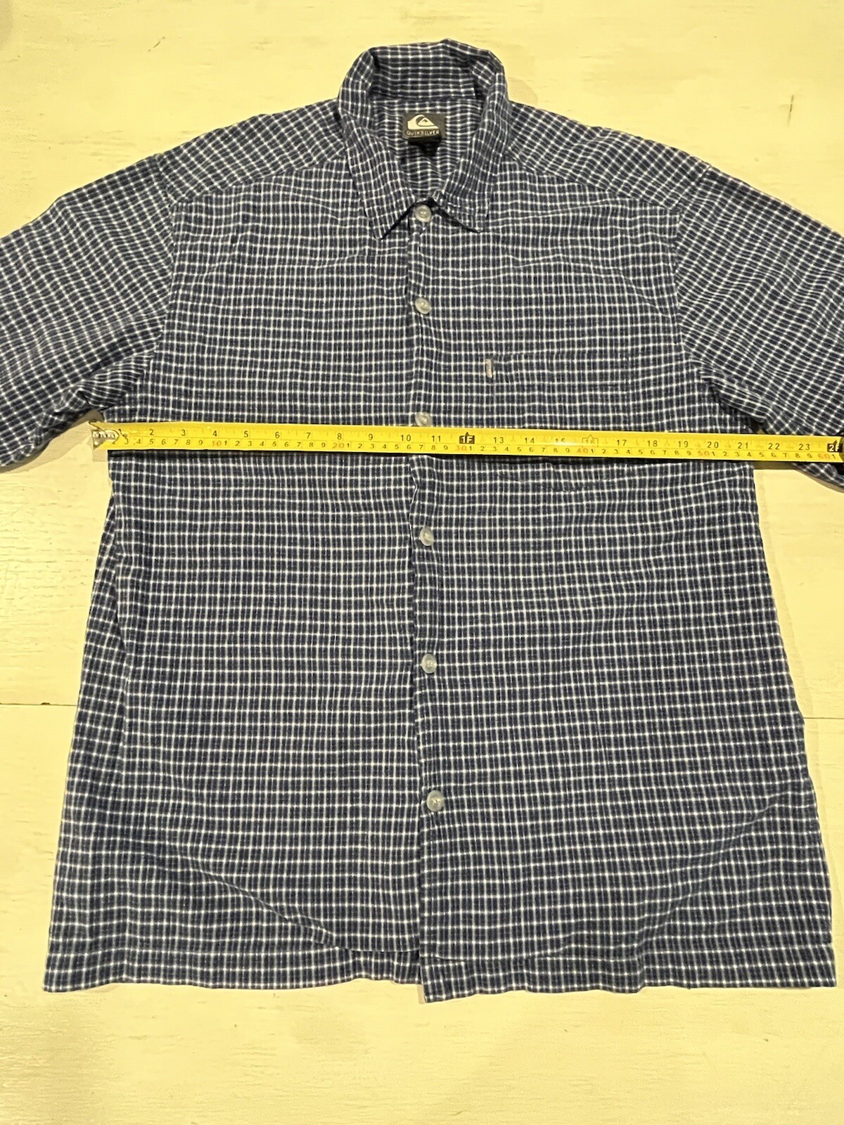 Quicksilver Button Down Men's Size Large Plaid Bl… - image 4