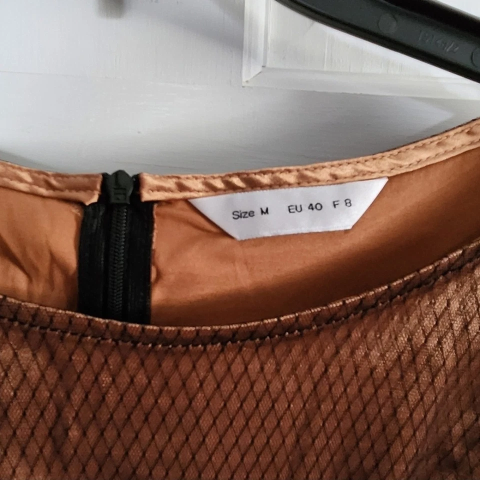 Golden Brown Satin Ballgownwith blacked tulle skirt and black Belt - Image 4 of 4