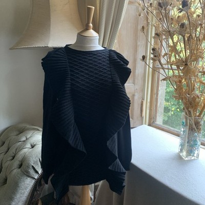 VIONNET Paris black wool and cashmere ruffle detail jumper kosher IT42 UK10