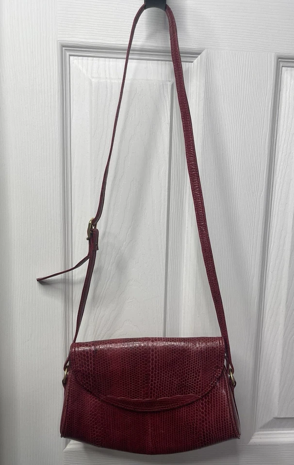 Cartera Embassy hecha a mano en Tailandia de cuero con patrón de piel de serpiente, vintage Foto 2 de 4