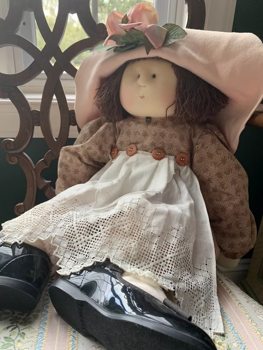 LITTLE SOULS Doll 24
