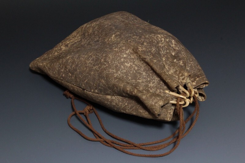 Japan Antique leather bag busho case battle tsuba yoroi samurai katana