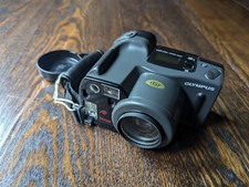 Olympus Infinity Superzoom 300 35mm SLR Film Camera w/Case and Filter