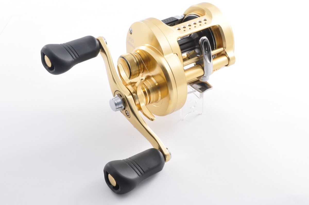 Shimano 18 Calcutta Conquest 400 Right Baitcasting Reel Near Mint