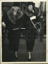 1935 Press Photo Mrs. Cornelius Vanderbilt & daughter Mrs. Henry G. Davis, NY