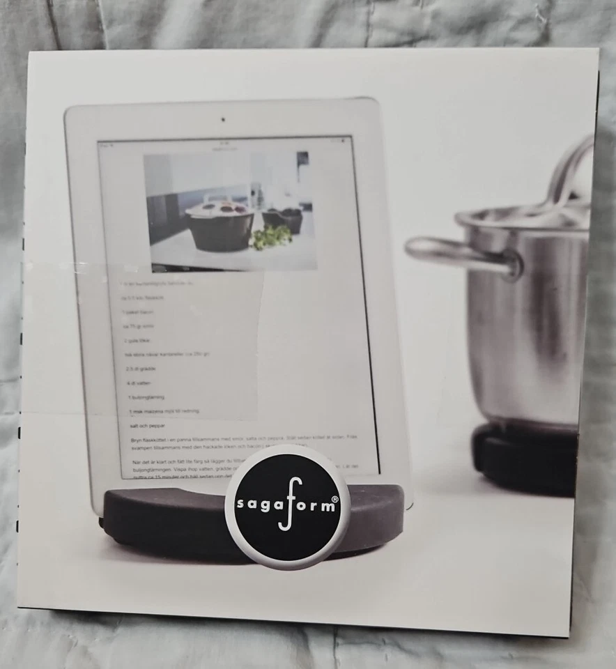 Sagaform Cook´n Read Trivet Stand for Tablet Black Silicone w/ Gift Box Bow Tag - Image 2 of 4