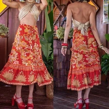 Size 6 NWT Nine Lives Bazaar Lolita Midi Skirt - Poinsettia Print