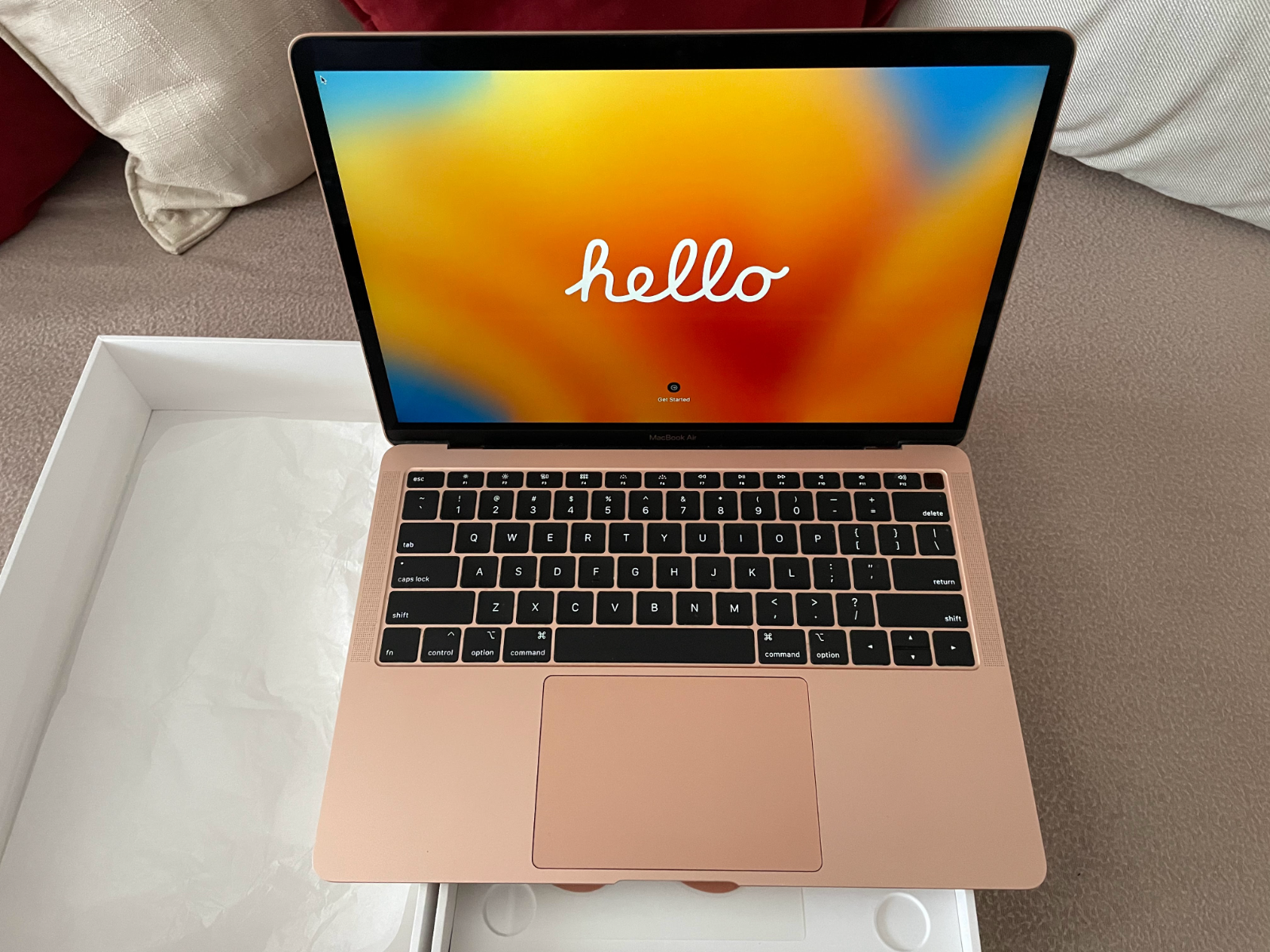 macbook air 256gb 2019 gold