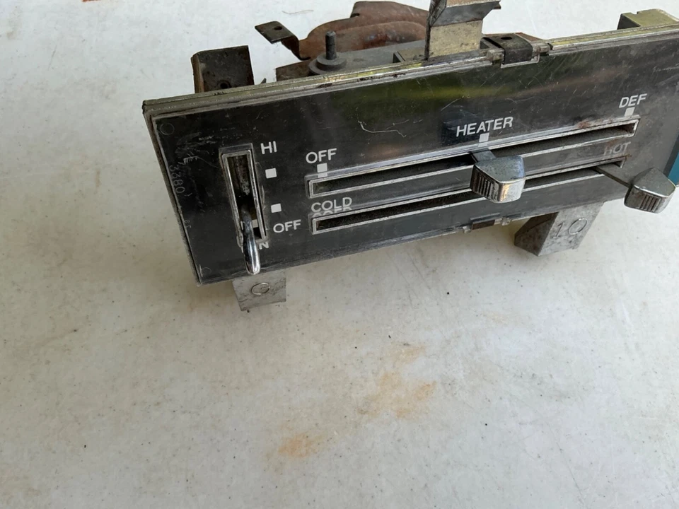 Controle de aquecedor fabricante de equipamento original GM 1971-1977 Chevy GMC Van G10 G20 G30 sem caminhão AC 396294 - Imagem 3 de 4