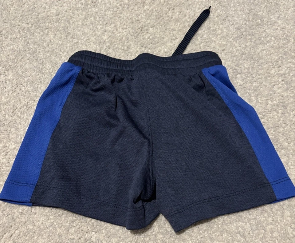 Shorts Gap Fit Activewear Masculino XS Elástico Cintura Ajuste Regular - Imagem 2 de 4