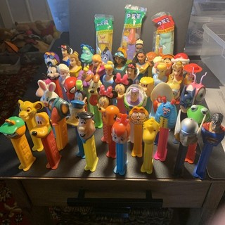 Bulk Pez Dispenser Lot over 50 Varies Countries Collectible #T11