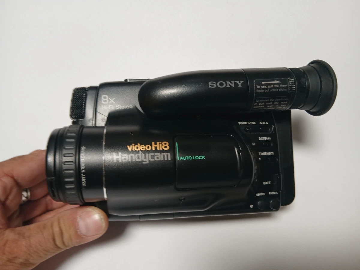 Videocámara Sony CCD-TR705E Video8 Hi8 Handycam - pieza de coleccionista, sin comprobar