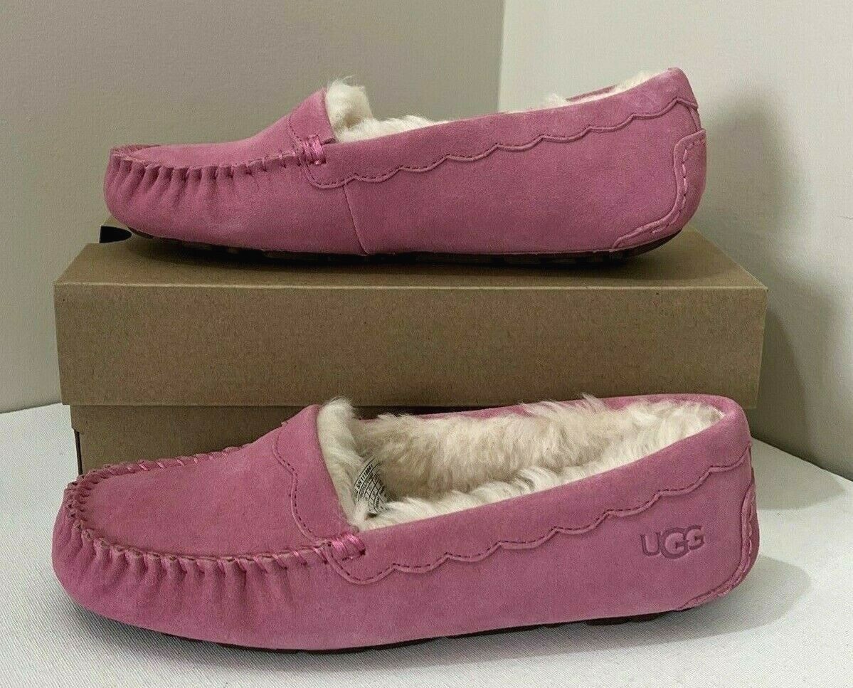 New UGG Scalloped Women Fashion Moccasin Slippers US Size 6