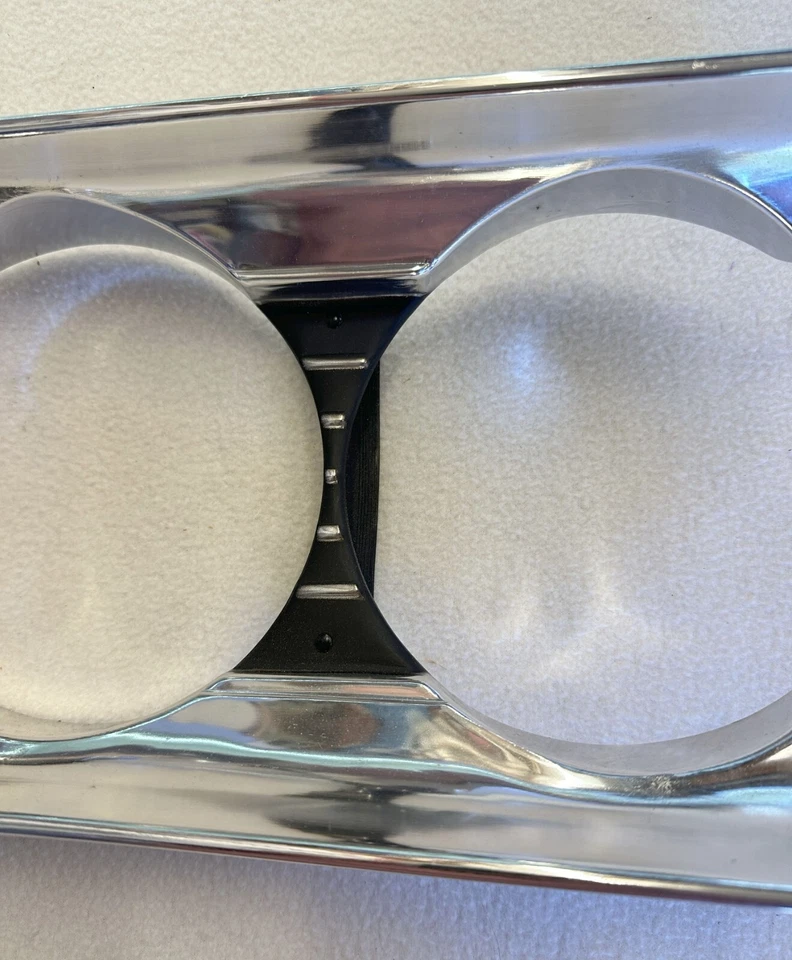 Новый из старых запасов MoPar 1970 Plymouth Fury I II III ободок фары со стороны пассажира правая сторона 70 - Изображение 4 из 4