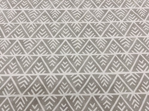 Tela con estampado en bloque de algodón geométrico Anna French - Jules/Gris 3,90 yardas AF78702 - Imagen 2 de 5