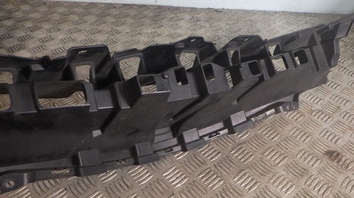 Cuadro soporte parrilla delantero Toyota Yaris 2017-20 - Imagen 7 de 7