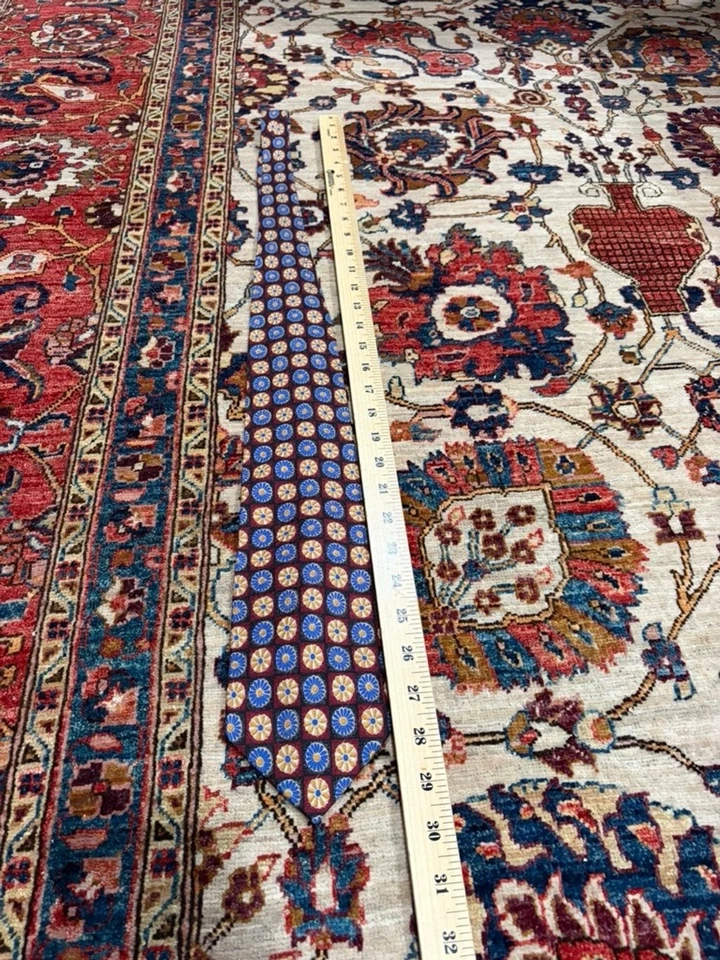 Gravata de seda Valentino azul borgonha geométrica floral estampa de margarida feita na Itália - Imagem 2 de 4