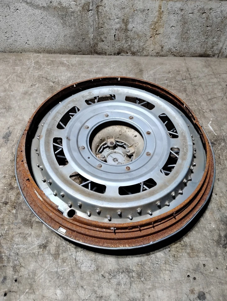 Колпак колеса со спицами провода 15 дюймов 1974-1979 Ford Thunderbird T-Bird - Изображение 4 из 4