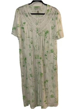 Earth Angels Nightgown White Floral Super Soft Snaps Down Front Size L