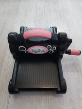 Sizzix Big Shot Machine Embossing Die-Cutting Tool for Crafts.