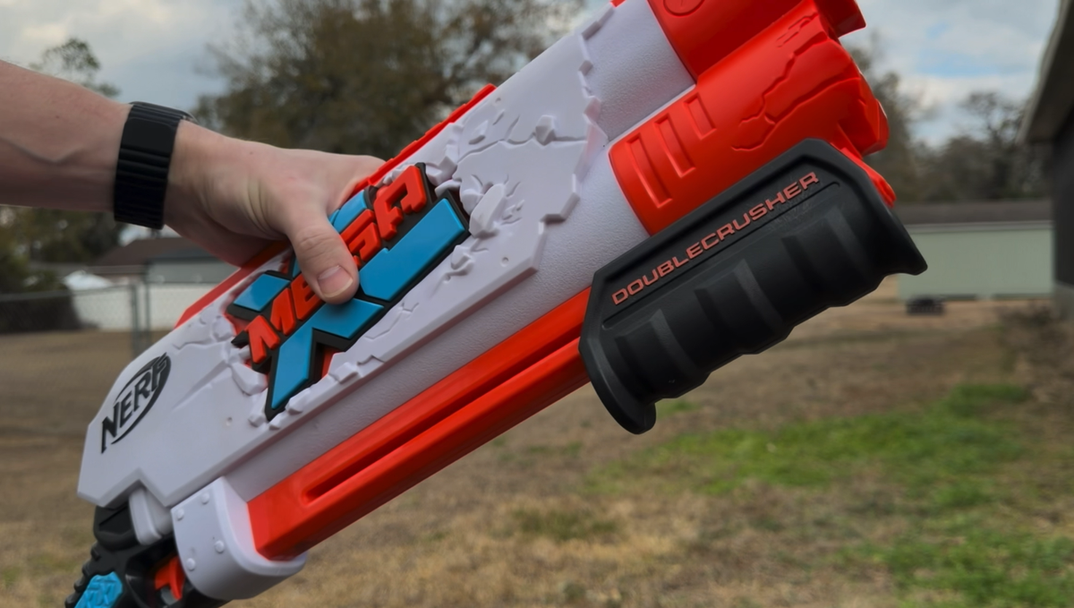 Nerf Mega トイガン セット 14点以上 弾丸ターゲット付き Nerf Mega XL Blaster Bundle Doublecrusher and Big Rig Outssoor Toy