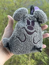 New Tokyo Disneyland 2025 Minnie Mouse Grey Ghost Halloween Pouch With Cookies