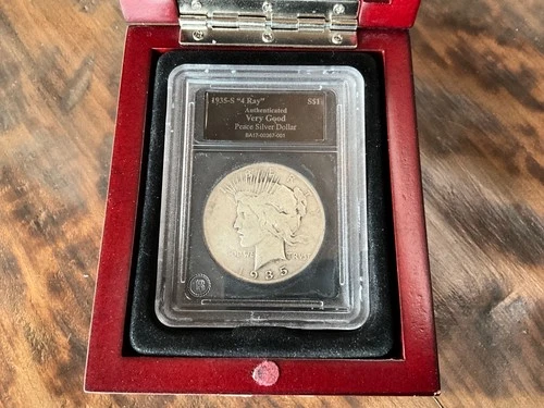 1935 S 4 Ray Peace Silver Dollar US Coin 90% Silver Very Good Condition