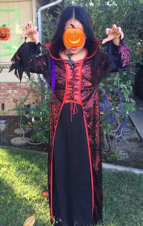 Disfraces de Halloween Bruja del Diablo para Niñas, 8-12 Foto 2 de 4