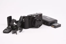 Fujifilm X100V 26.1MP Camera-Black w/23mm f/2 Lens Shutter Count:5.6k #Z-A50847