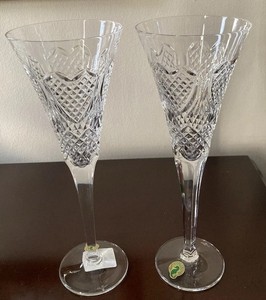 TWO Waterford Crystal Wedding Heirloom Hearts Champagne Glasses Toasting Flutes