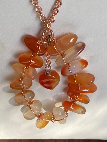 Red Agate Macrame Wire Pendant on a 20.5" Rose Gold Plated Cable Chain - Picture 2 of 4