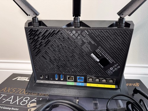 ASUS RT-AX86U AX5700 Dual Band Performance Wifi 6 Router gamingowy AiMesh 2,5Gb WAN - Zdjęcie 4 z 6