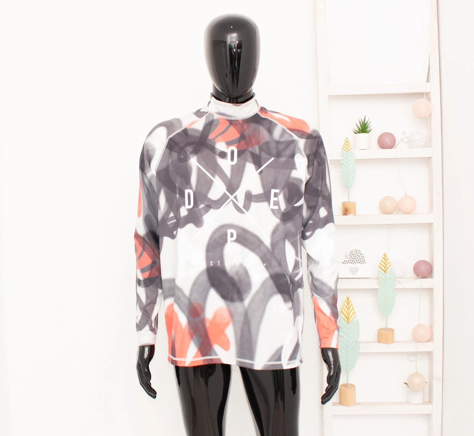 DOPE Snuggle Base Layer Top Snowboarding Skiing Thermal Long Sleeve Men's S
Opens in a new window or