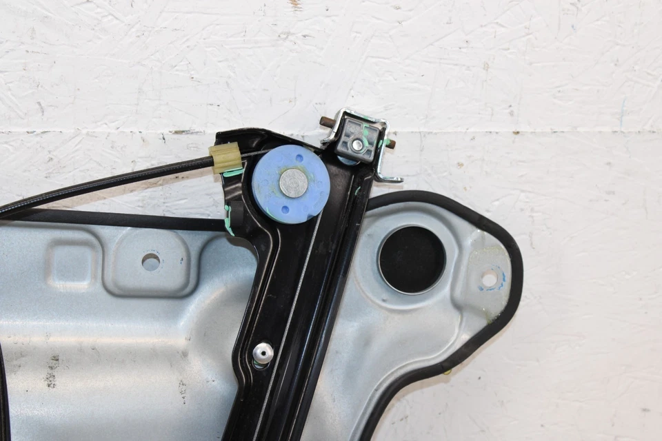 Nissan 370z 2009-2020 regulador de ventana izquierda/motor OEM MF30 Foto 2 de 4