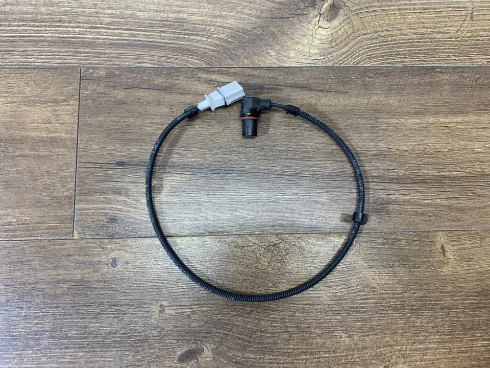 2000-2006 Audi A4 1.8L Engine Crankshaft Position Sensor 071-957-147 OEM NEW - Image 2 of 4