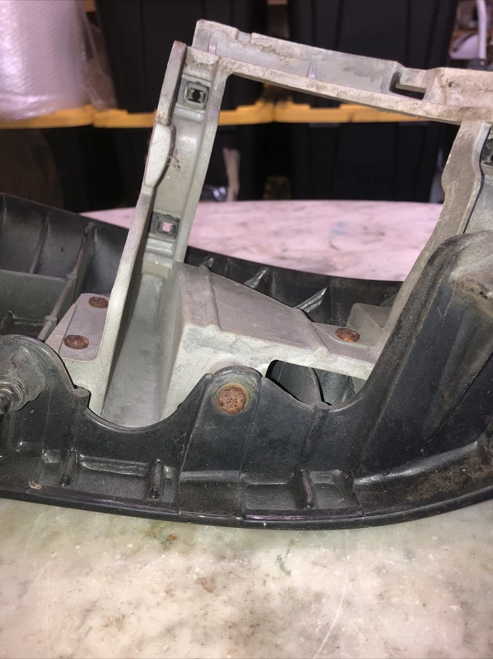 1990-1994 Mitsubishi 3000GT rear exterior panel by taillight RH body part G3 - Image 4 of 4