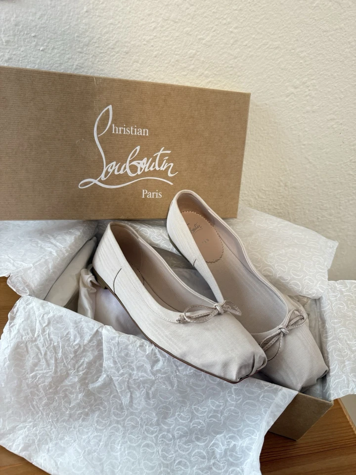 BAILARINA CHRISTIAN LOUBOUTIN MAMADRAGUE ZAPATOS PLANOS BEIGE LECHE TALLA 38 ¡NUEVA TEMPORADA! Foto 2 de 2