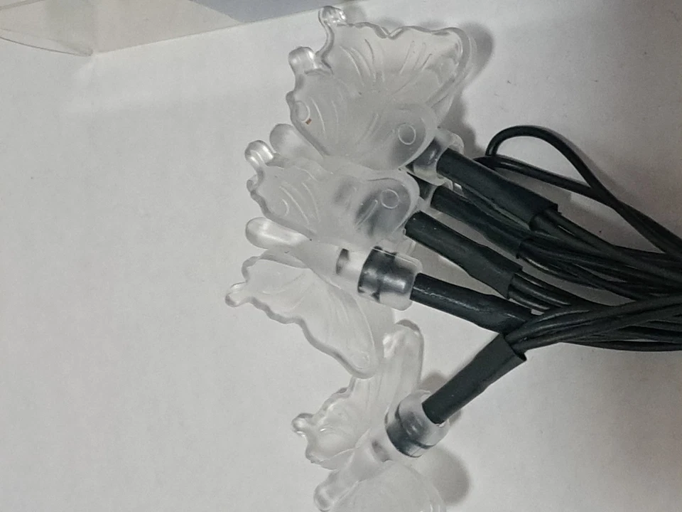 Cadena de luces LED mariposa suaves transparentes que funcionan con pilas 10 quilates 3 pies L 5 cajas Foto 4 de 4