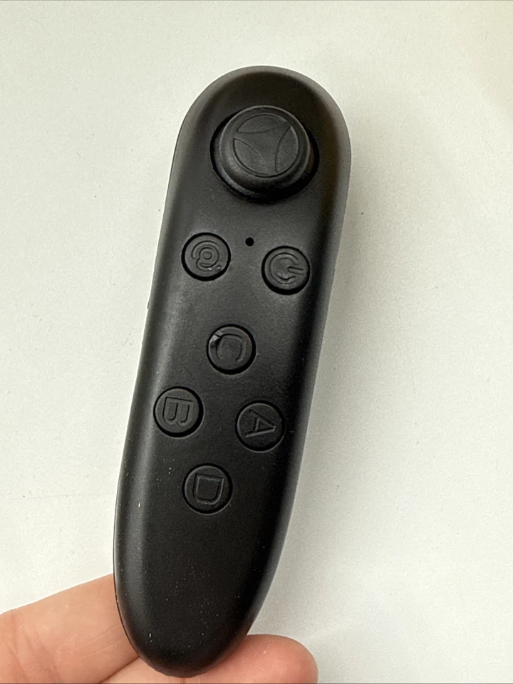 Utopia 360 Universal Virtual Reality Bluetooth Controller ETJWVRREM Android/iOS - Image 2 of 4