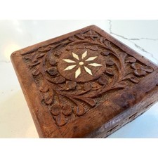 Vintage Hand Carved Wooden Trinket Box Floral Inlay Jewelry Keepsake Box