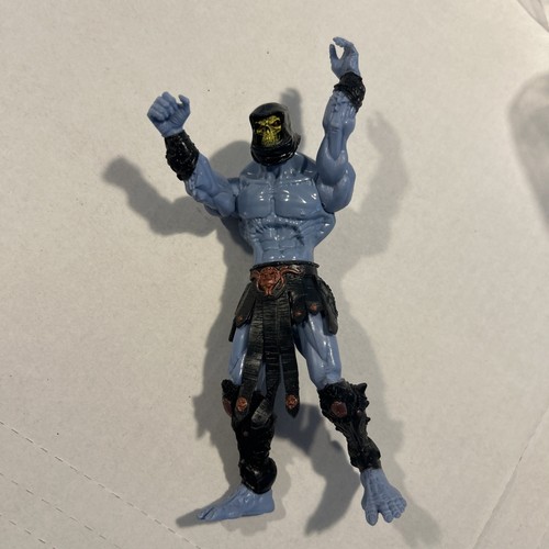 2001 MATTEL MOTU SKELETOR MASTERS OF THE UNIVERSE 6.5" - Picture 5 of 5
