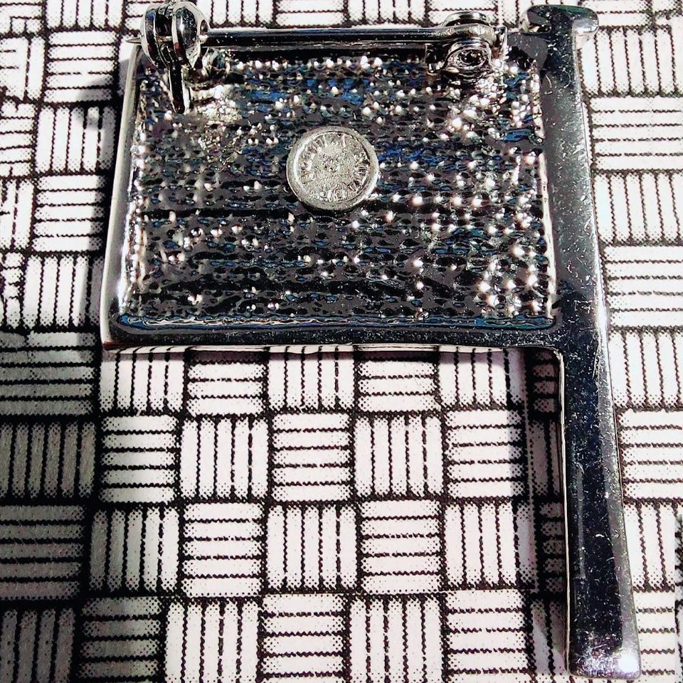 Butler & Wilson Stunning Crystal Union Jack Flag Brooch 72mm x 47mm - Image 2 of 3