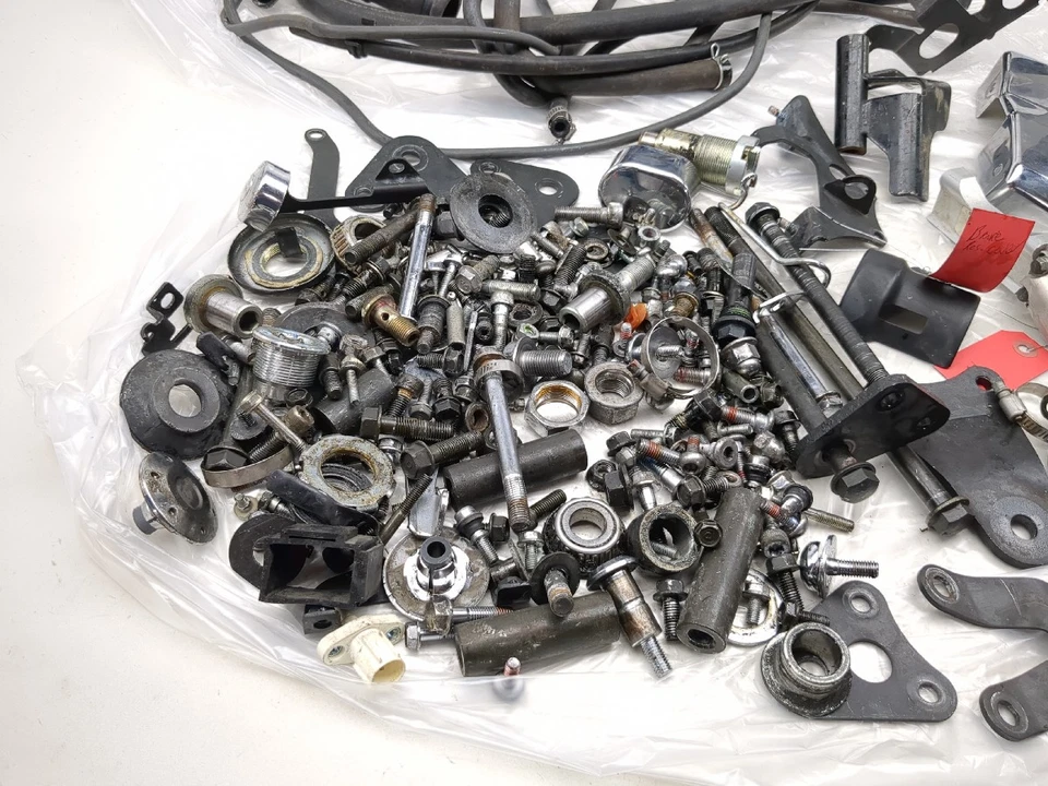 06 Honda VTX1800C VTX 1800 piezas diversas kit de pernos herrajes maestros Foto 2 de 4