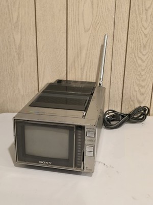 RARE CRT SONY TRINITRON PORTABLE TV GAMING MODEL AC-132 TESTED, WORKS!