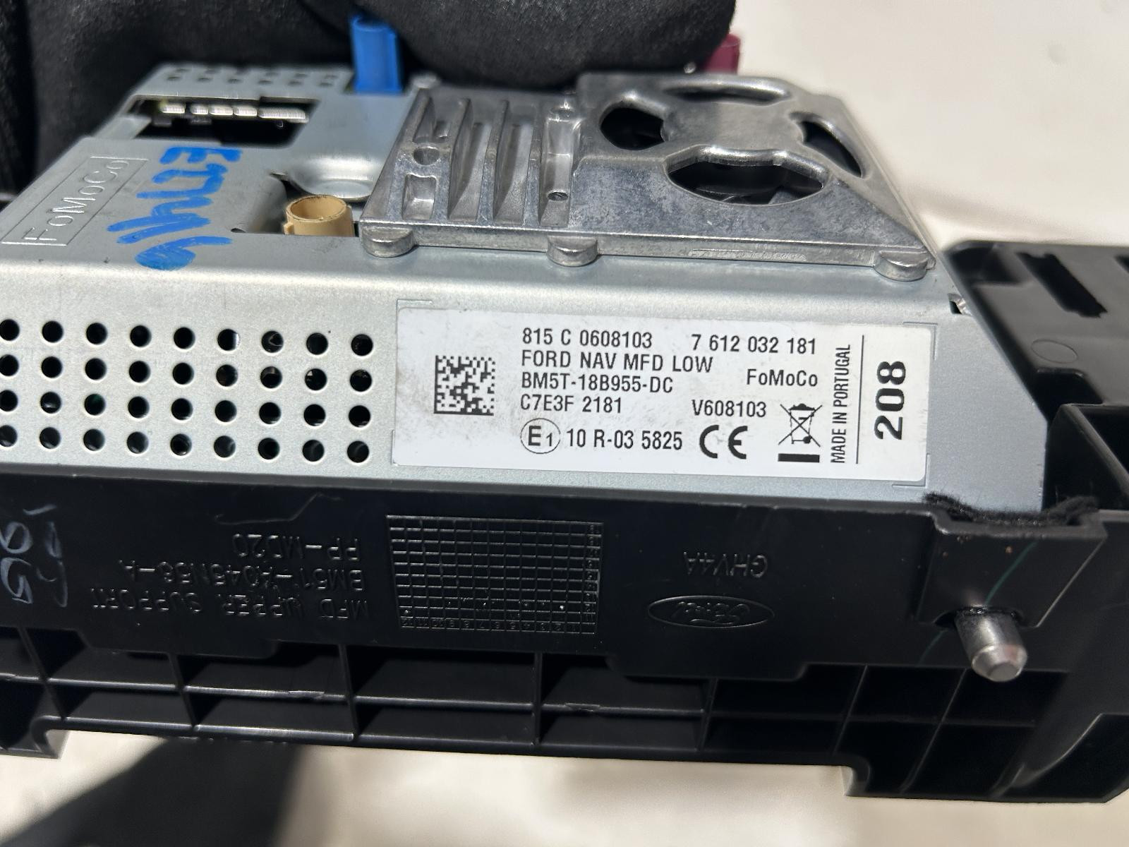 Ford Focus Head Unit Display LW 10/2011-08/2015 - thumbnail 4