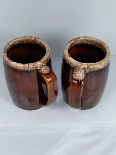 2 5'' Hull USA Oven Proof Barrel Shaped Brown Drip Beer Mugs