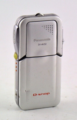 Panasonic D Snap SV-AV50 Compact Digital Camcorder - BROKEN SCREEN