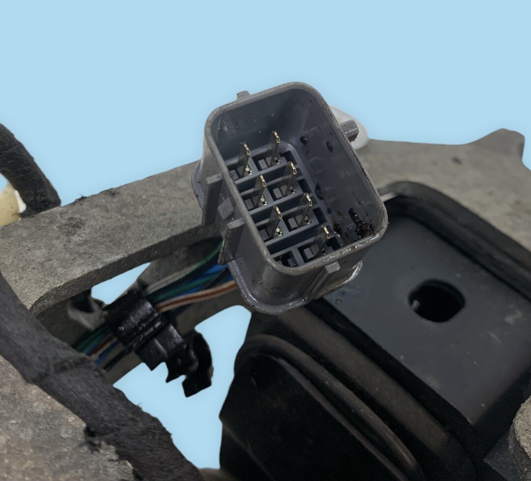 Brake Master Cylinder Assembly OEM 99-01 Bentley Arnage