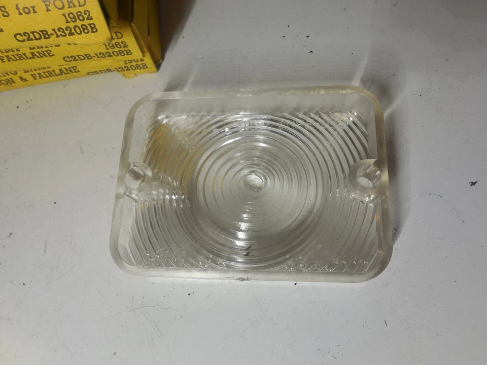 4) Lente de lâmpada de estacionamento 828 C2DB-13208B para 1962 Ford Falcon Fairlane - Imagem 4 de 4